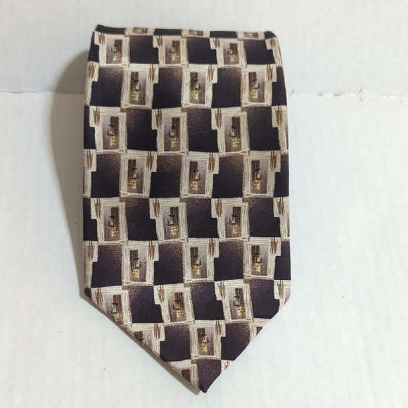 Stafford Executive Brown Hand Made 100% Silk Tie - Picture 1 of 6
